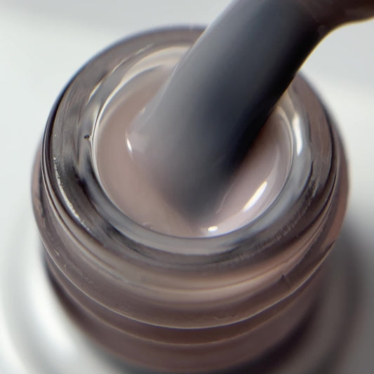 Pro Liquid Gel – Daily Beige (15ml)